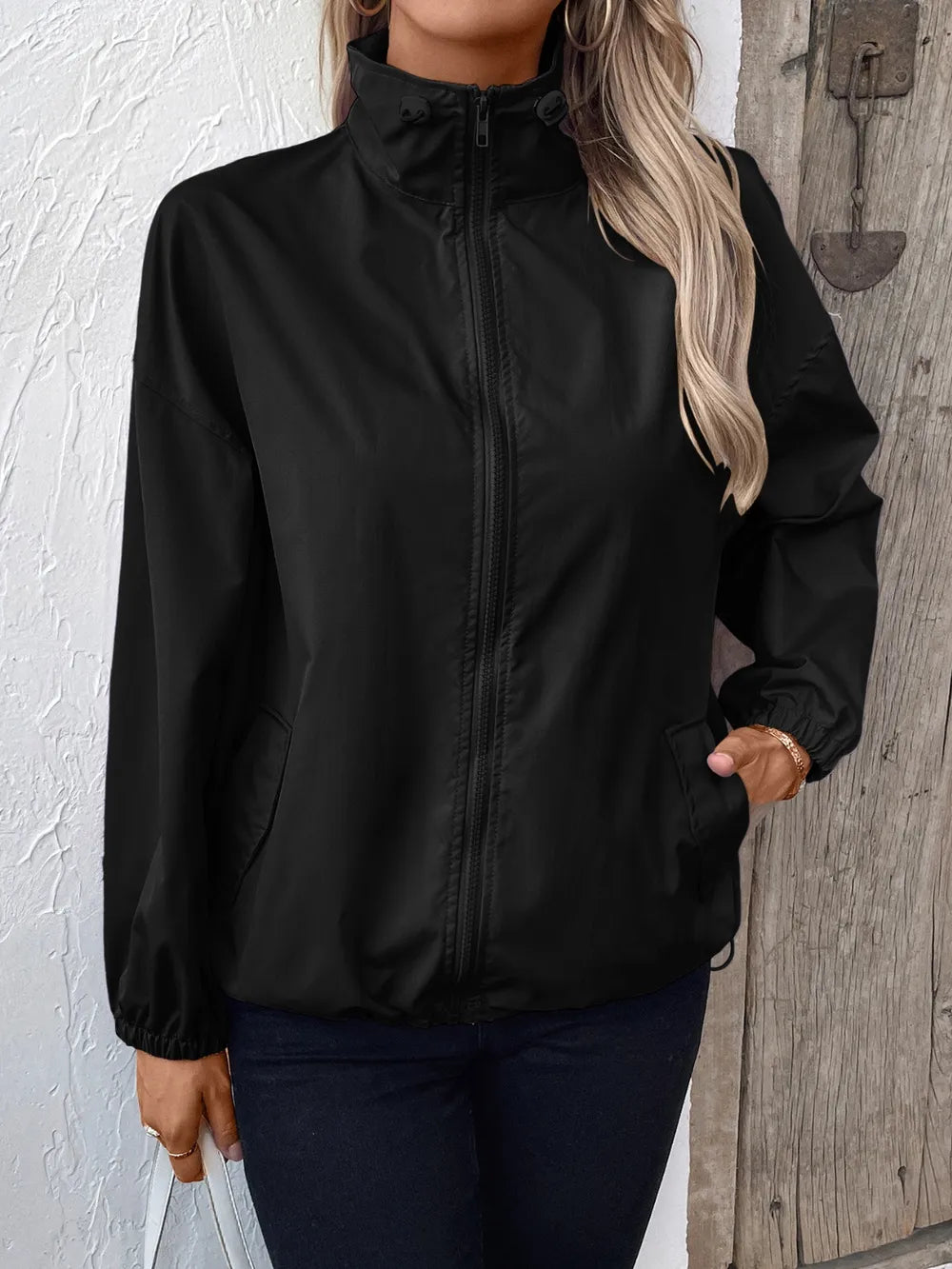 The Pocket Jacket – Cool, Comfy, and Effortlessly Stylish