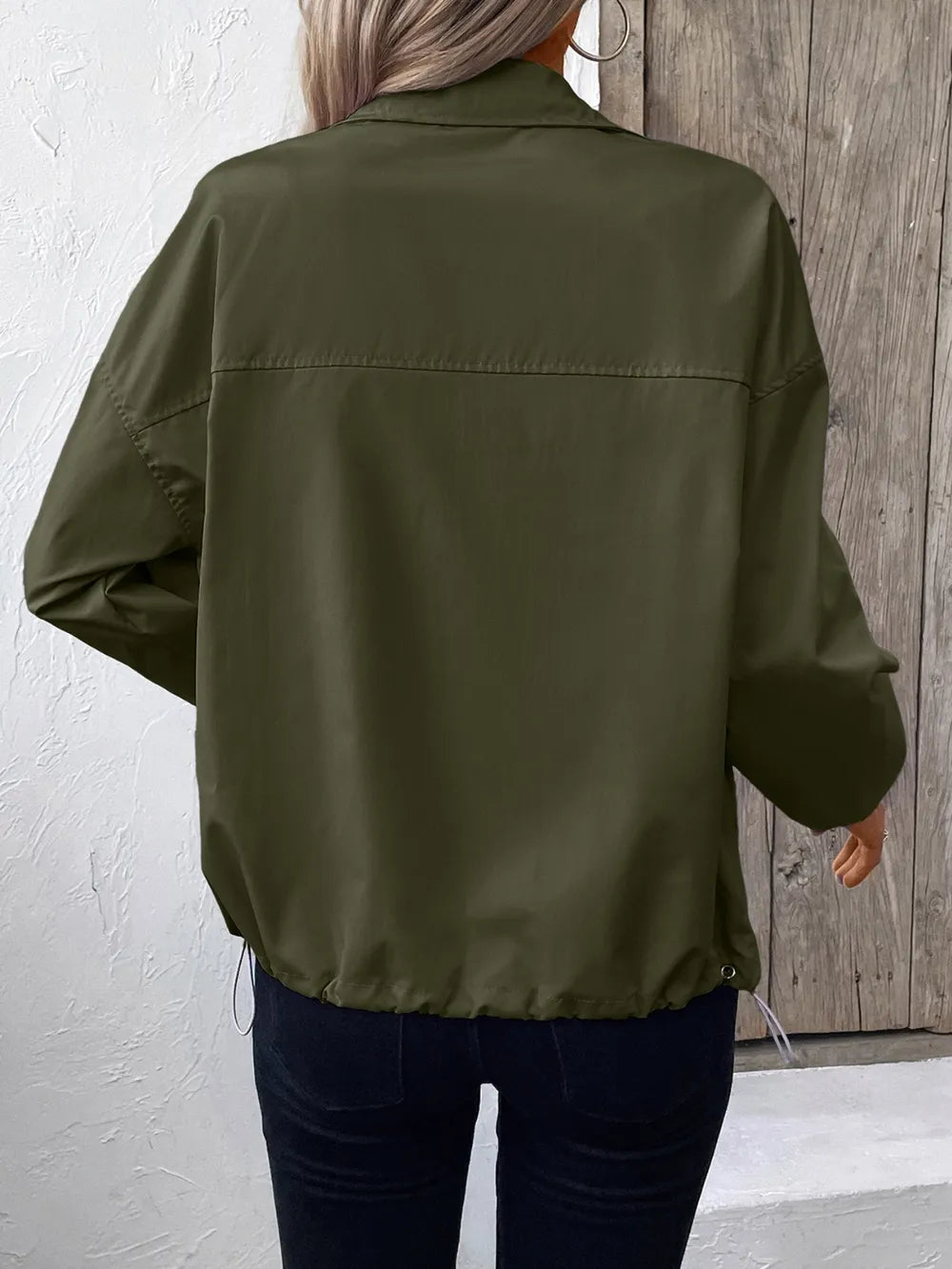 The Pocket Jacket – Cool, Comfy, and Effortlessly Stylish