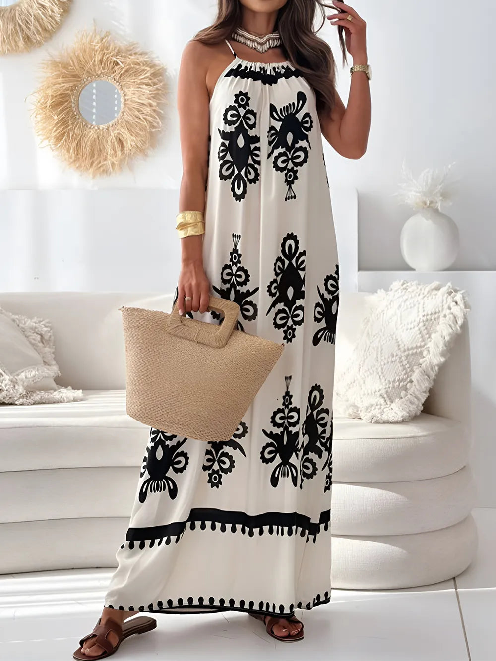 Sleeveless Spaghetti Strap Maxi Dress – Perfect for Casual or Evening Wear with a Touch of Print
