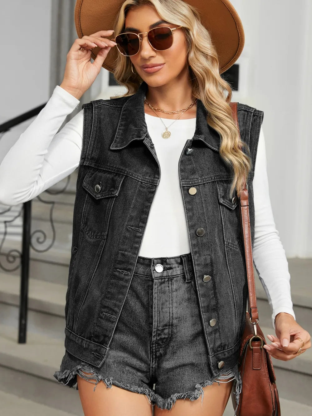 Button-Front Denim Vest – Laid-Back & Layer-Ready