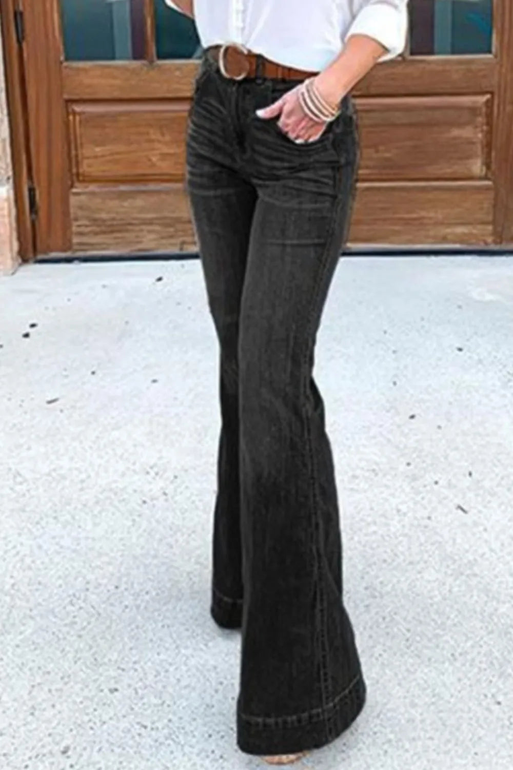 Full-Size Flare Jeans with Pockets – Available in Plus Sizes