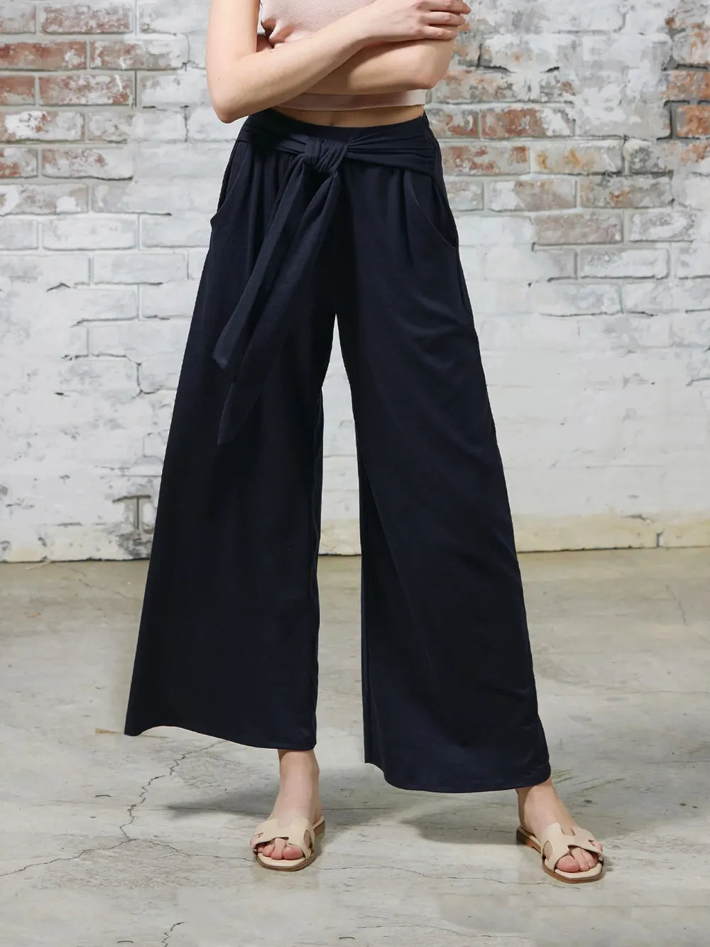 Tie-Waist Wide-Leg Pants with Pockets