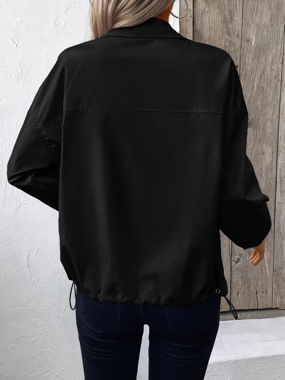 The Pocket Jacket – Cool, Comfy, and Effortlessly Stylish