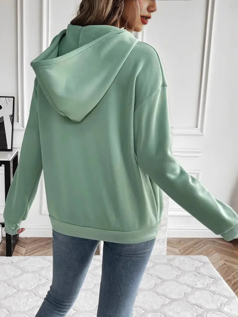 Relaxed-Fit Hoodie with Adjustable Drawstring and Front Kangaroo Pocket – Your Everyday Essential