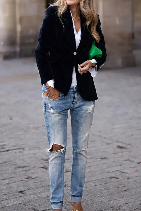 Single-Button Lapel Blazer – Timeless & Tailored