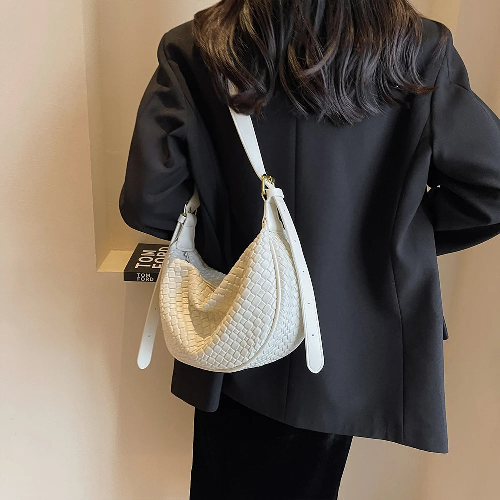 Versatile Single Shoulder crossbody dumplings Round Bag
