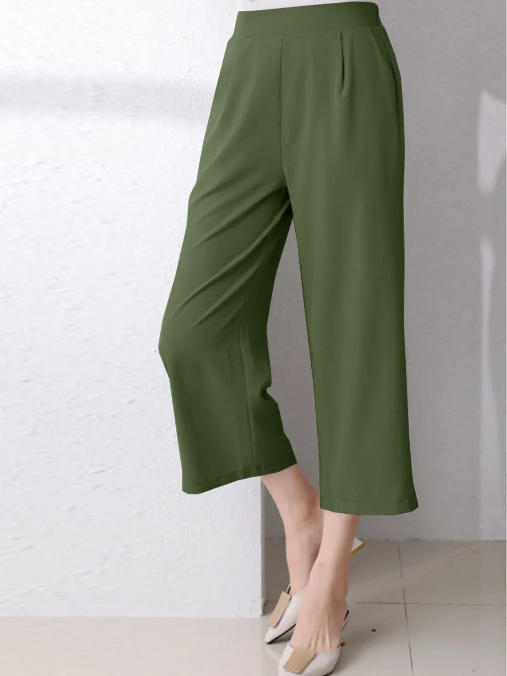 Pants with Pockets and a Half-Elastic Waistband