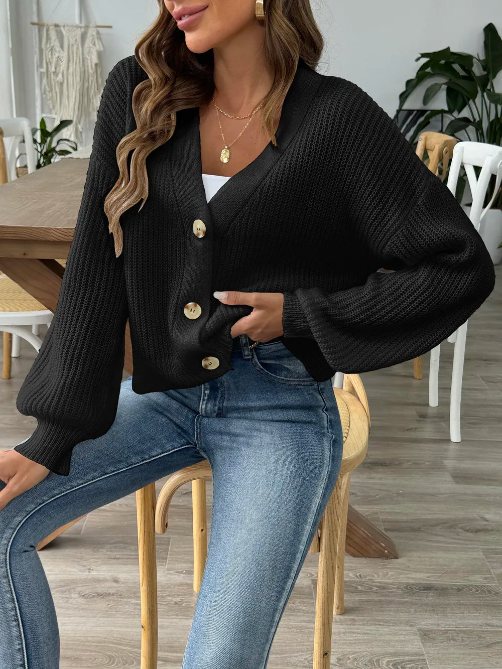 Minimalist Cropped Knit Cardigan – Fall/Winter Favorite