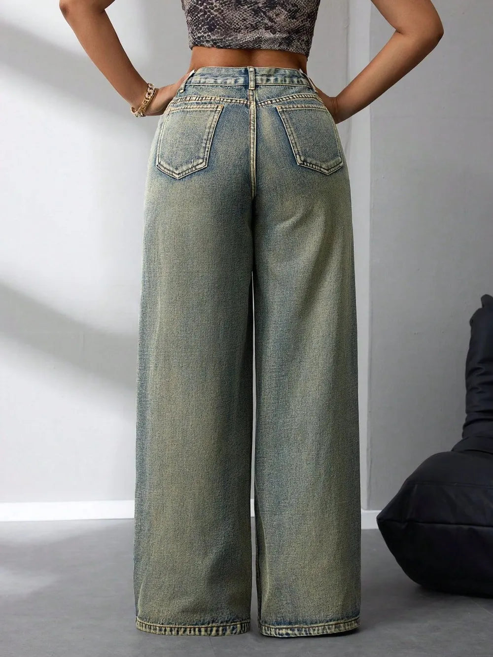 High-Waist Wide-Leg Jeans – Timelessly Chic, Perfect for Any Occasion