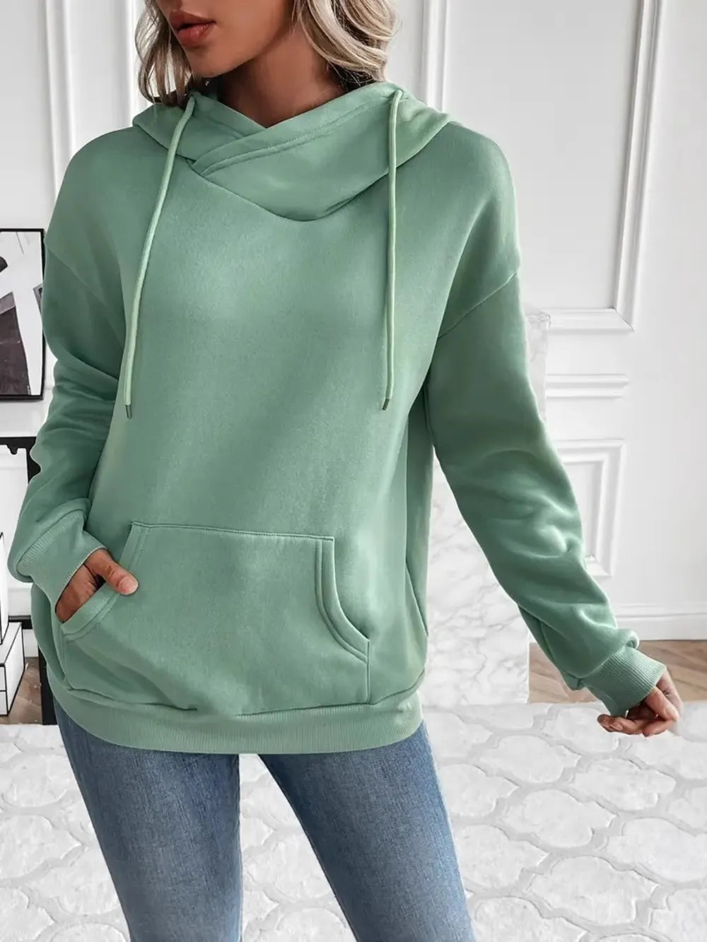 Relaxed-Fit Hoodie with Adjustable Drawstring and Front Kangaroo Pocket – Your Everyday Essential