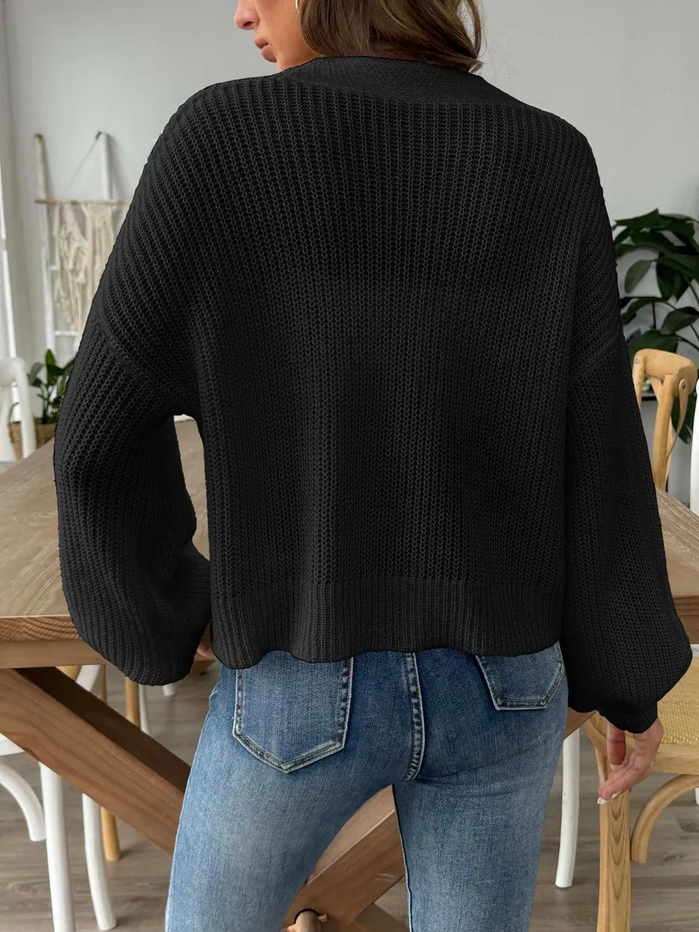 Minimalist Cropped Knit Cardigan – Fall/Winter Favorite
