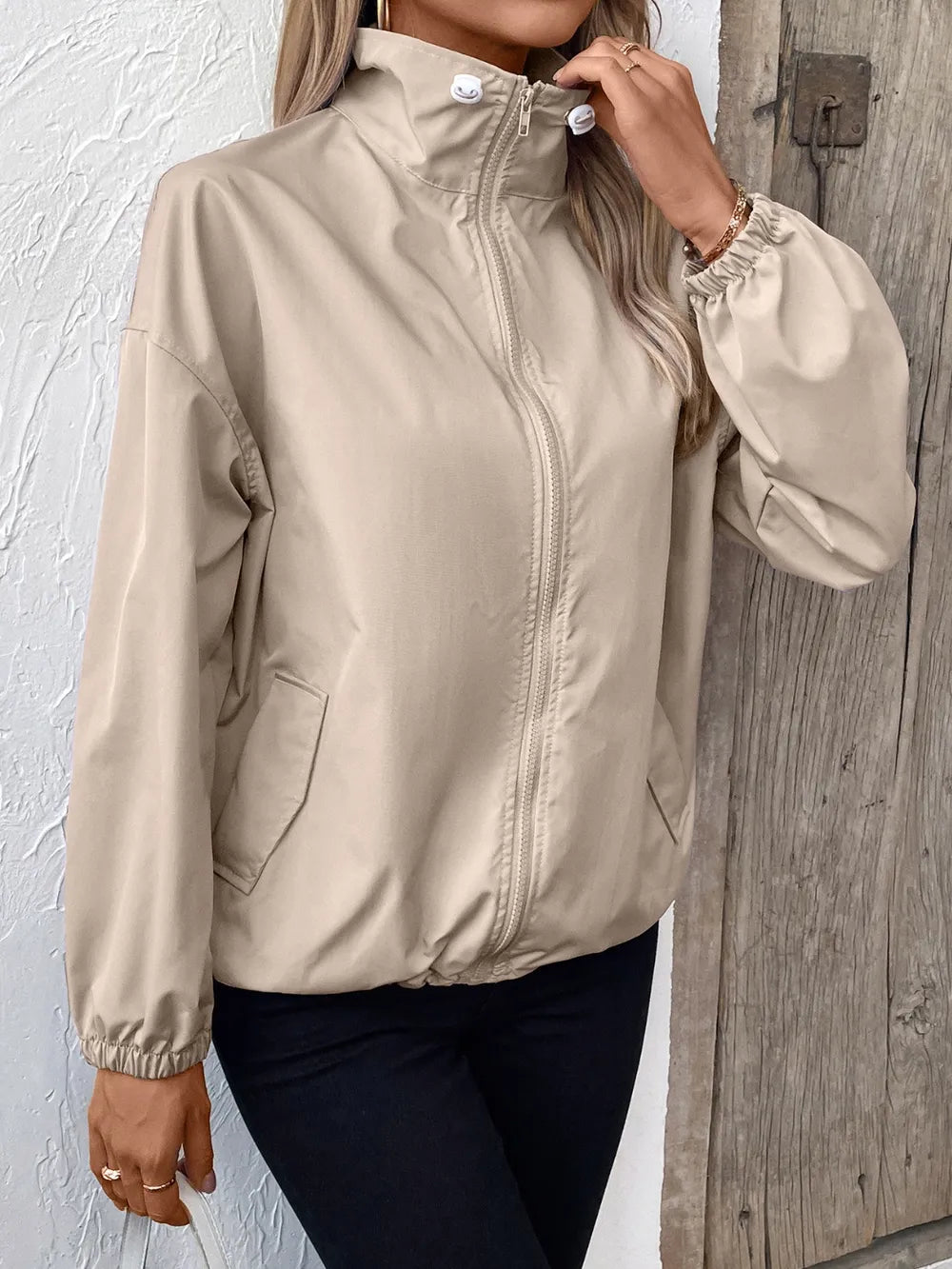 The Pocket Jacket – Cool, Comfy, and Effortlessly Stylish