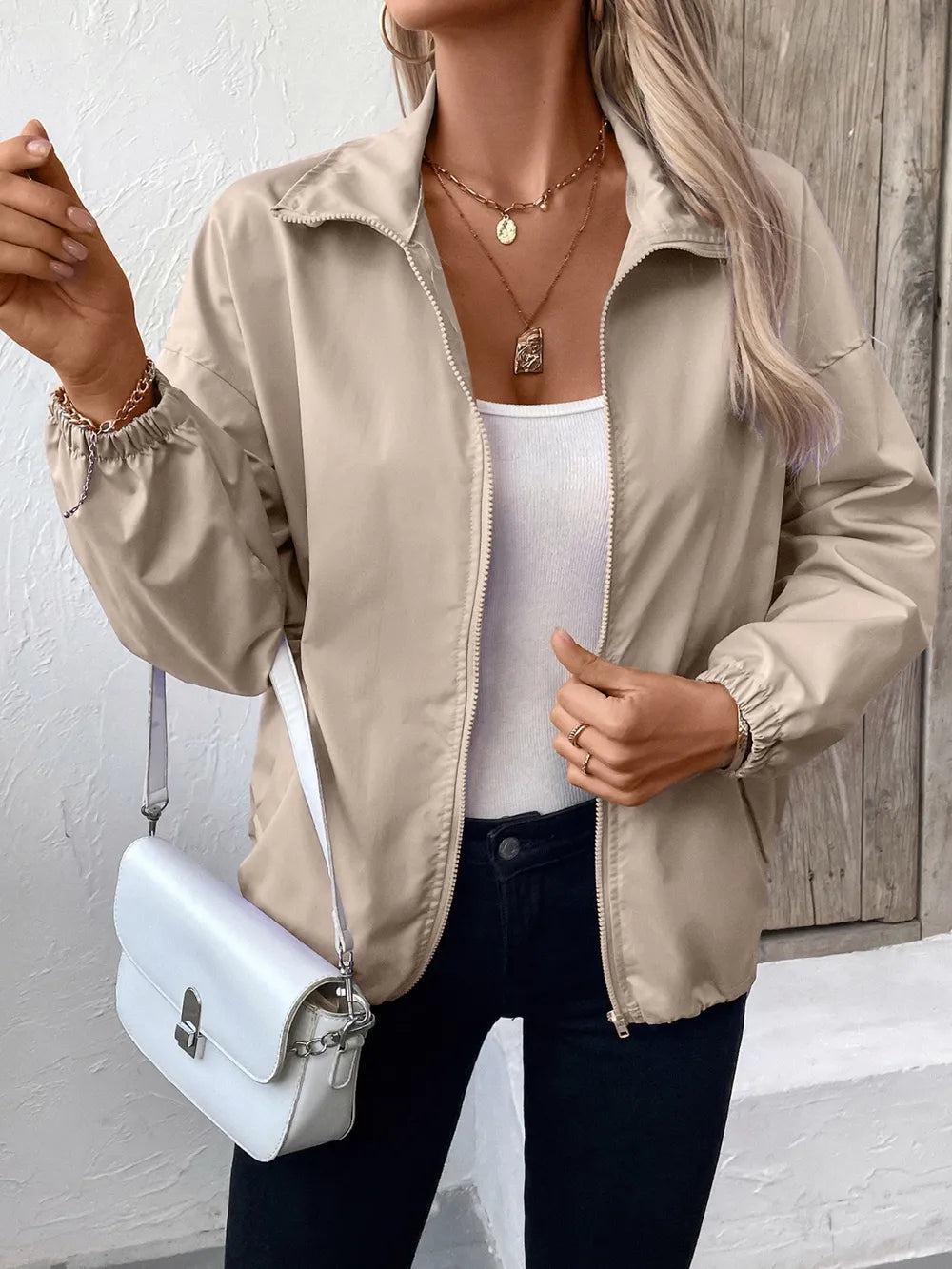 The Pocket Jacket – Cool, Comfy, and Effortlessly Stylish