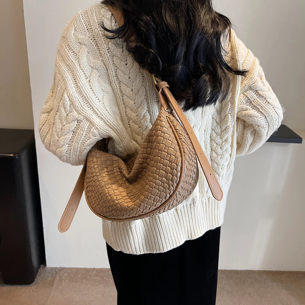 Versatile Single Shoulder crossbody dumplings Round Bag