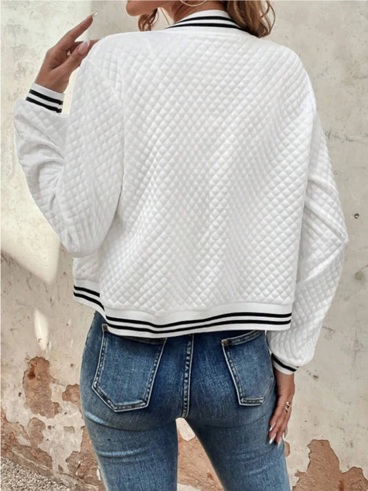 Chic Zip-Up Jacket with Long Sleeves