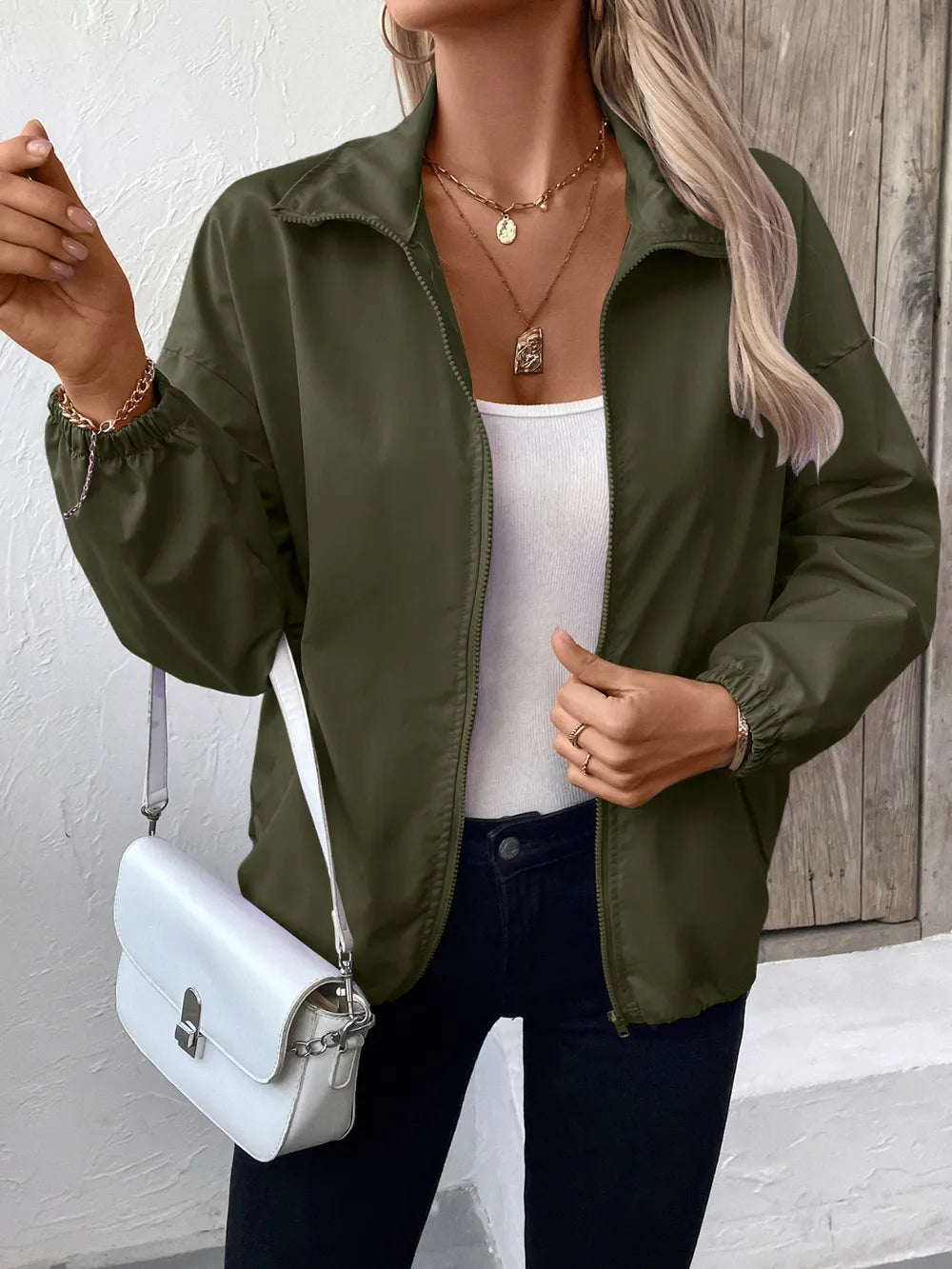 The Pocket Jacket  – Cool, Comfy, and Effortlessly Stylish