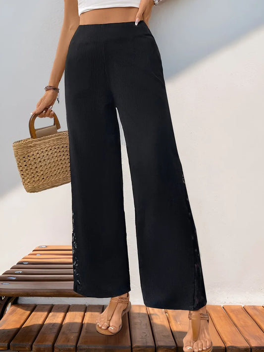 Lace-Trimmed Wide Leg Trousers – Sophisticated with a Soft Touch