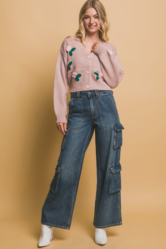 Mid-Cropped Cardigan Rose on Pink