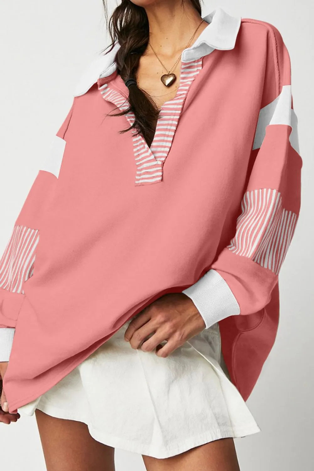 Long Sleeve Sweatshirt with Collared Neck – A Blend of Comfort and Style